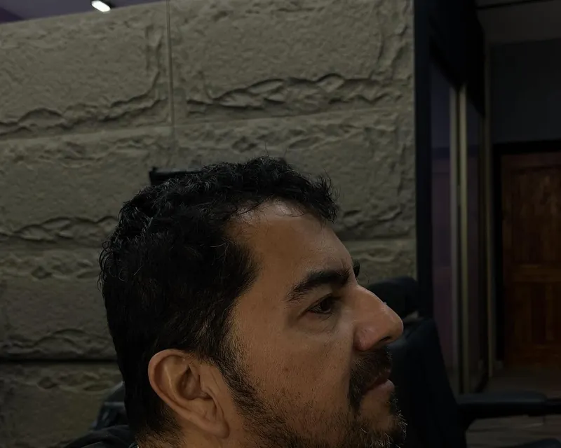 Cabello + barba en Barbería O'Higgins